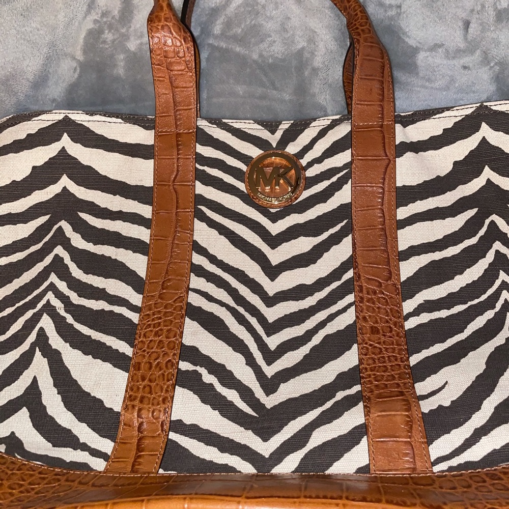 Michael Kor tote bag